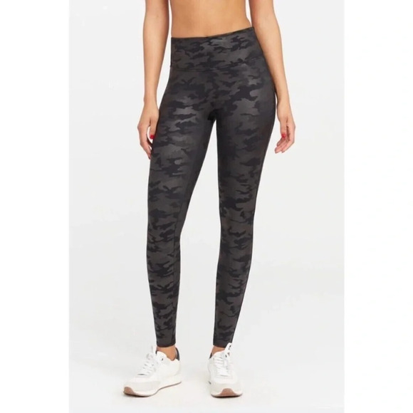 Spanx Faux Leather Black Camo Leggings - Picture 2 of 14